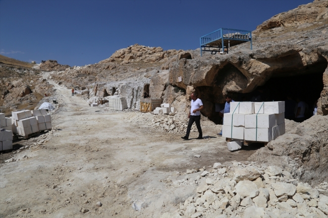 Batman Hasankeyf'te 9 mağara butik otele dönüşecek